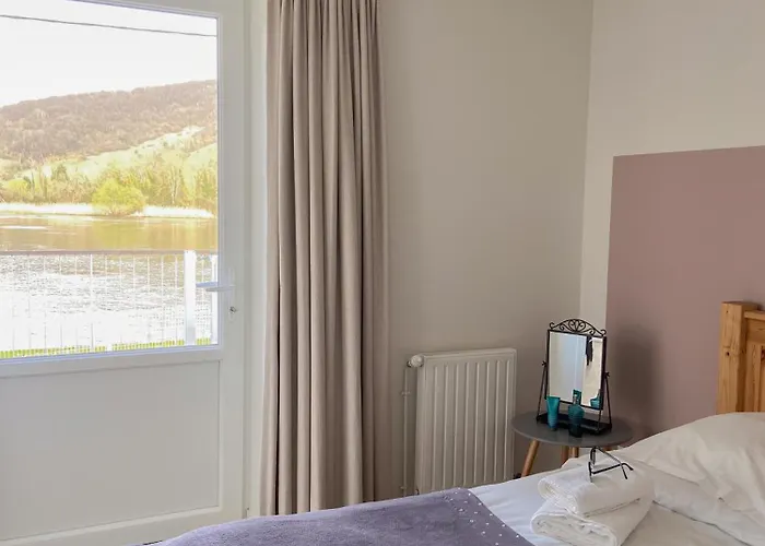 Bord De Seine * Poses